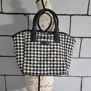 ALL VERA BAGS ON SALE! Vera Bradley Black & White Houndstooth Women's Bag